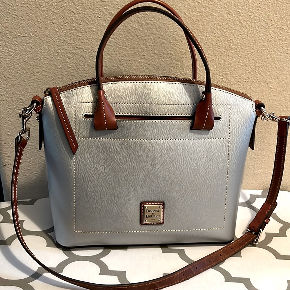 Dooney and Bourke Crossbody satchel 11wide 9 high 6